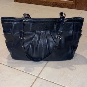 Lightly used coach leather bag